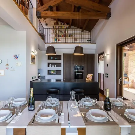 Sara Villa San Costanzo