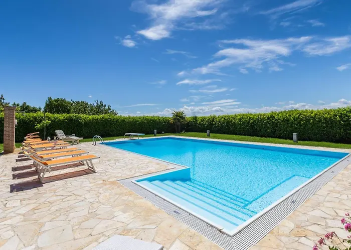 Sara Villa San Costanzo